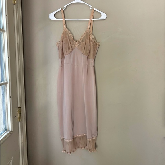 Vintage Shadowline Elegant Beige Slip Dress 34 - Picture 2 of 8
